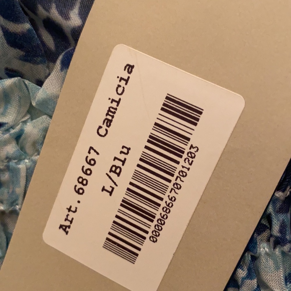 Top - Picture 2 of 3